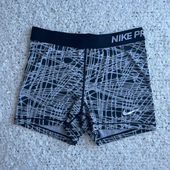 Nike Pro Cool Shorts | M - Picture 2 of 6